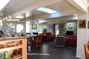 Fully furnished executive home in Palo Alto, beautifully remodeled 2