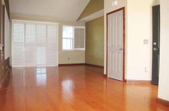 1B/1B with W/D close to Stanford, 101. OK for 1-2 people 4