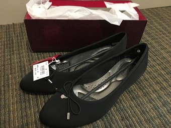 Brand new Women’s premium comfort wedge (size 9W) 1