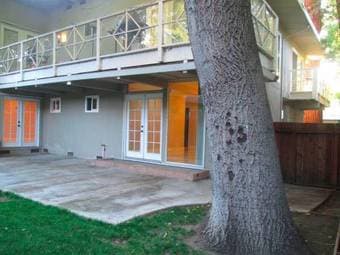 Roommate wanted! Downtown Palo Alto apartment w/ backyard! 2