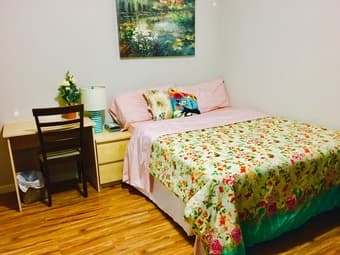 Fully-furnished studio, short term ok, only available Dec & Jan 1