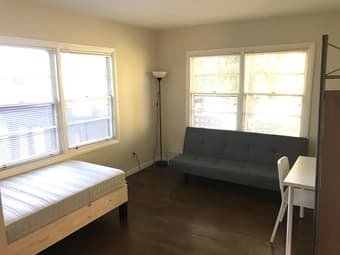 Prime location apartment near Stanford 2