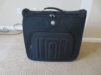 Rolling garment bag 2