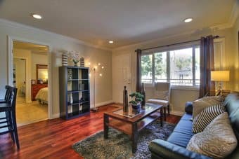 Short rent: 1b1b in 2b2b - San Antonio Shopping Center 11.18-11.25 1