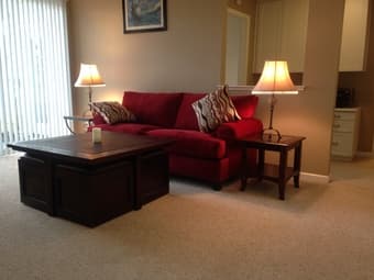 beautiful 1b/1b in a 2b/2b condo 1