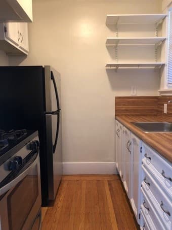 Rare opportunity to rent a Large Studio in Downtown Palo Alto! 3