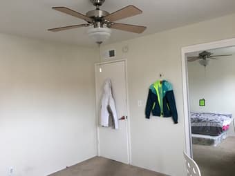 One bedroom at menlo park（share bathroom）available on February 13th 4