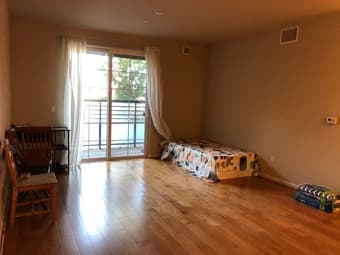 San Antonio shopping center附近El Camino路旁全封闭高档公寓2b2b中客厅出租 1