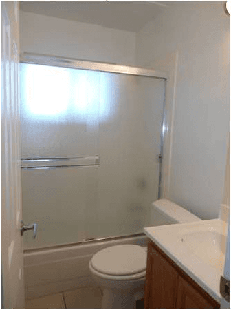 Oakland Studio for Rent! 4