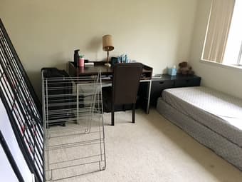 Cozy isolated living room near Stanford and downtown 1