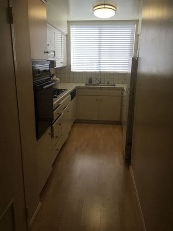 Private bedroom in a 2B2B apartment in Palo Alto available now 4