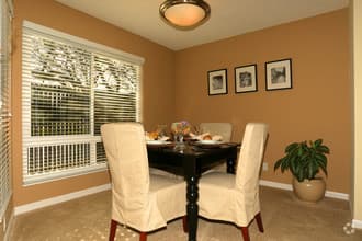 Entire furnished 1 bedroom/bath minutes to Stanford 2