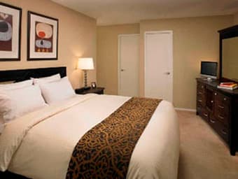 Entire furnished 1 bedroom/bath minutes to Stanford 4