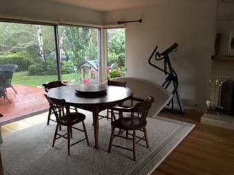 Available from March 10 : Lease Free & Fully Furnished Room 3