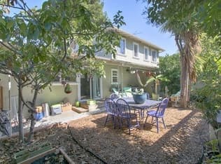 2BR/2BA duplex unit for rent in Willows neighborhood near Stanford 4