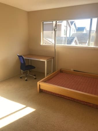 Stanford Villa Apartment 1 room + independent bathroom. Starting 2/1 1