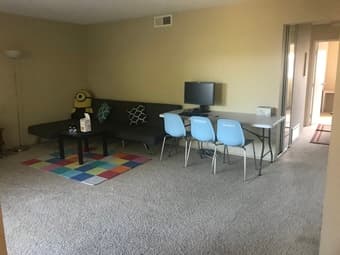 Stanford Villa Apartment 1 room + independent bathroom. Starting 2/1 2
