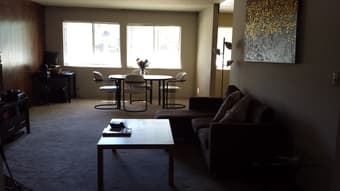 1100$ room in San mateo, street parking, (female) 1