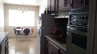 1100$ room in San mateo, street parking, (female) 2