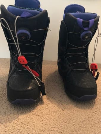 Women's Burton Snowboarding Boots! 1