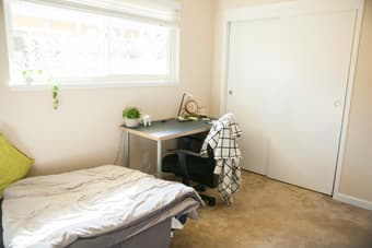 Private room in MountainView downtown 2br/1b(female) (end of Feb) 3