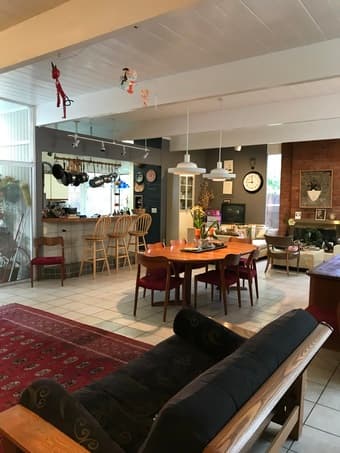 Avail 3/1 furn room for $1425. w/ priv patio entr in  modern house 1