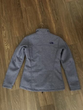 NorthFace Jacket (Women; size Small) 3
