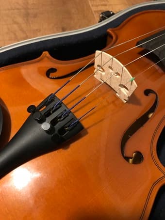 Like new Yamaha V3SKA 4/4 Student Violin 1