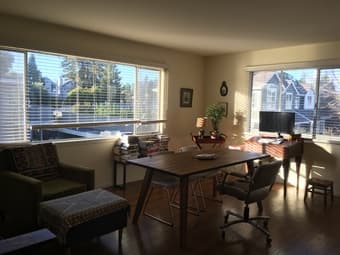 1bd/1ba available for the summer in West Menlo Park 1