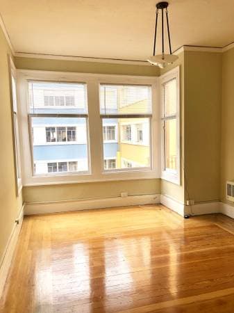 $3300 / 1br - Top Floor Apt in Hayes with lots of Natural Light (haye 2