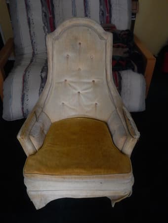 FREE - Funky Old Chair 1