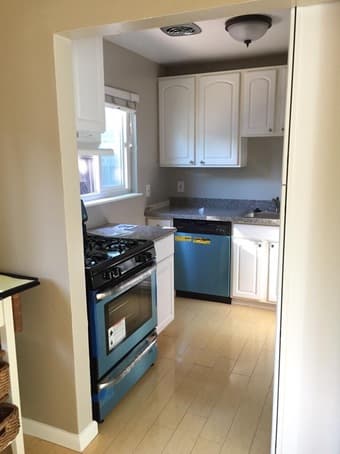 $1117 Room Open in Menlo Park April 1st 2