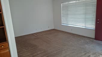 Fantastic 1 bedroom house w/Backyard, W/D. Private space 3