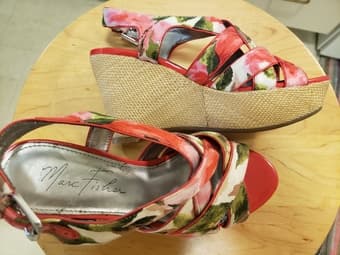 Marc Fisher size 5 women shoes 2