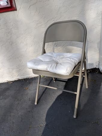 Free folding chair 1