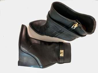 Givenchy Womens Black Boots Size 8 2