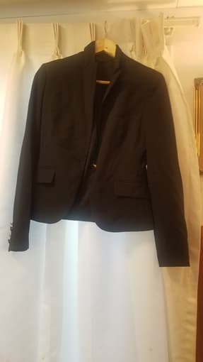 Size 2 Formal Suite - Jacket and a skirt 1