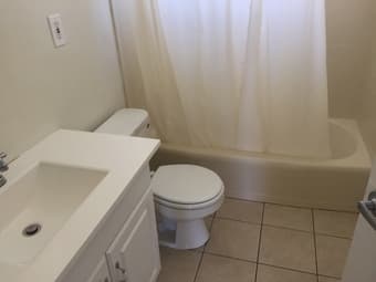 Immediately available Single bedroom with bathroom apartment 2