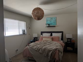 Seeking flatmate from June 21, 1 year lease, for 2br/1.5bath Menlo 4