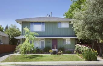 4 Bedroom 2 Bathroom House in College Terrace - Ideal Location 2