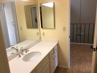 Furnished room available immediately in Menlo Park! 2