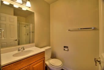 Short rent: 1b1b in 2b2b - San Antonio Shopping Center area 5.25-7.21 4