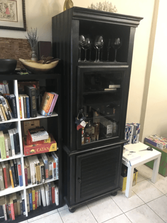 Free Drinks Cabinet- Great Condition 1