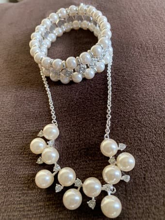 Lord & Taylor Jewelry Set (Necklace and Bracelet) 1