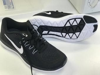 Nike Women Flex RN Running Shoe Size 5 2