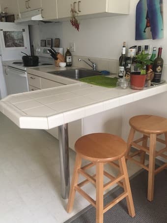 EV STUDIO SUBLET AVAILABLE JULY 30-SEPTEMBER 15 4