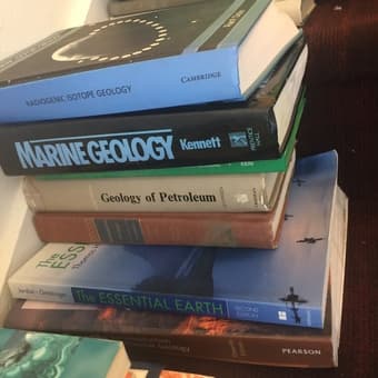 FS especialice geology and earth science books 2