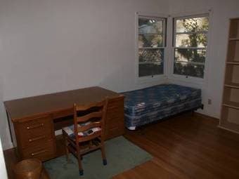 140ft2 - 1 room available 8/1/2019 (palo alto) 3