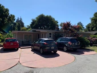 Room for $1165 (1.8mi from campus) 1