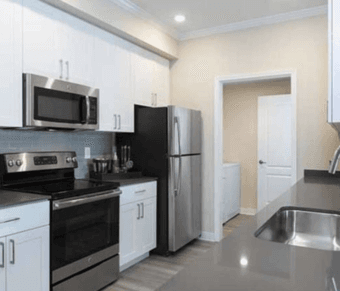 1422ft2  3-bed 3-bath (san jose / next to diridon station) 4